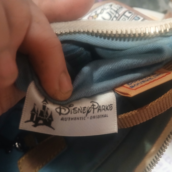 Disney Crossbody Bag with Castle Print - Picture 3 of 4